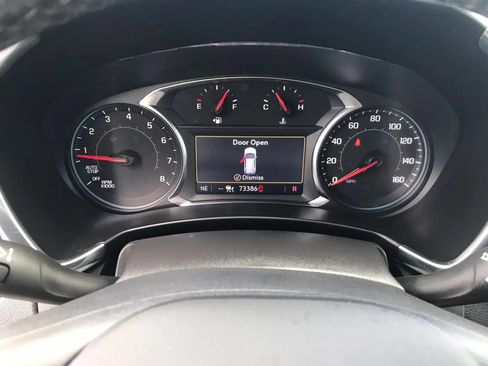 Used 2023 Chevrolet Equinox LT AWD/4WD image 18