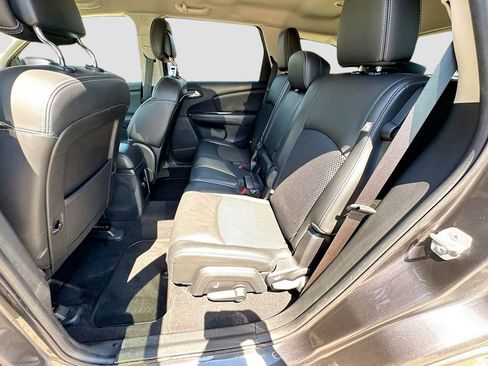 Used 2015 Dodge Journey Crossroad w/ Flexible Seating Group FWD image 28
