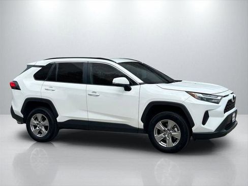 Certified 2025 Toyota RAV4 XLE FWD image 4