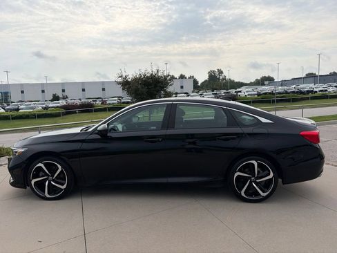 Used 2022 Honda Accord Sport image 5