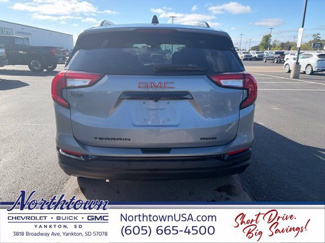 Used 2023 GMC Terrain SLE w/ Driver Convenience Package AWD/4WD image 11