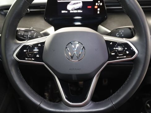 Used 2025 Volkswagen ID. Buzz Pro S image 41
