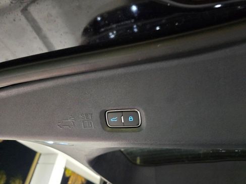 Used 2025 Ford Expedition Max Platinum AWD/4WD image 53