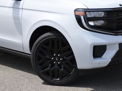 New 2026 Ford Expedition Platinum