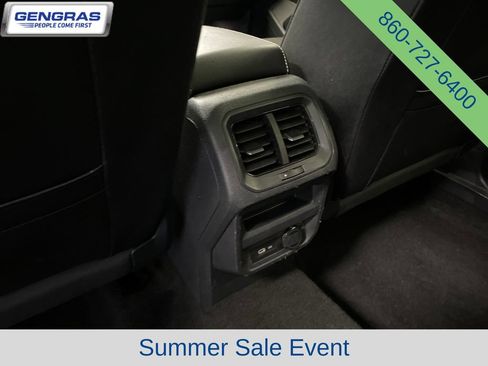 Used 2022 Volkswagen Tiguan SE AWD/4WD image 29