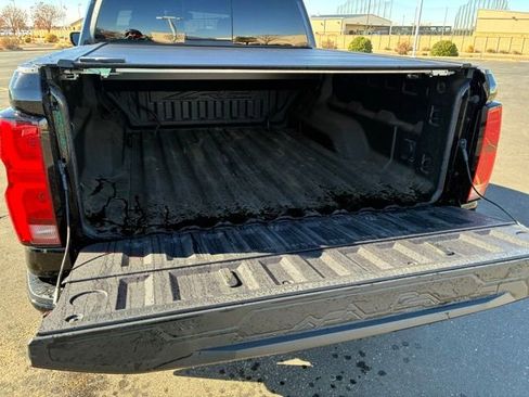 Used 2024 Chevrolet Colorado ZR2 w/ ZR2 Convenience Package III image 18