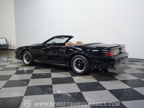 Used 1991 Chevrolet Camaro Z28 RWD image 10