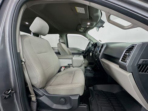 Used 2016 Ford F150 XLT image 25