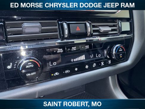 Used 2023 Nissan Pathfinder Rock Creek AWD/4WD image 19