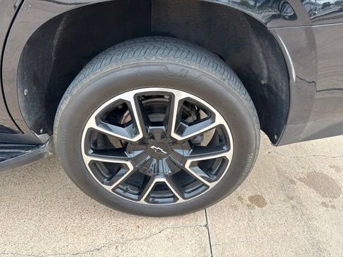 Used 2021 Chevrolet Tahoe RST RWD image 10