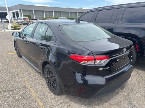 Used 2024 Toyota Corolla LE FWD image 25
