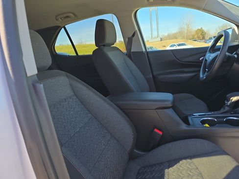 Used 2023 Chevrolet Equinox LT w/ LPO, Floor Liner Package image 14