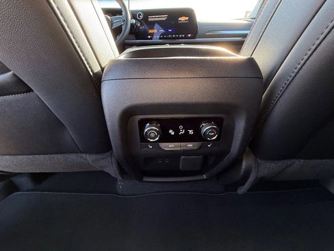 New 2026 Chevrolet Traverse RS image 15