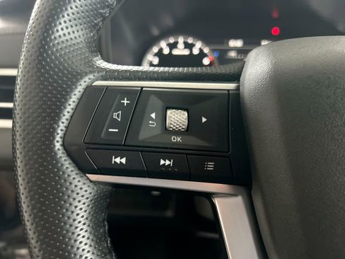 Used 2024 Mitsubishi Outlander SE FWD image 17