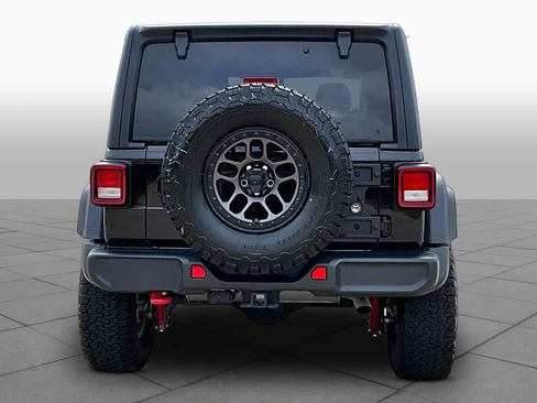 Used 2022 Jeep Wrangler Unlimited Rubicon w/ Xtreme Recon 35" Tire Package AWD/4WD image 5