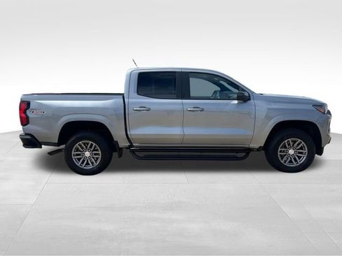 Certified 2023 Chevrolet Colorado LT AWD/4WD image 8