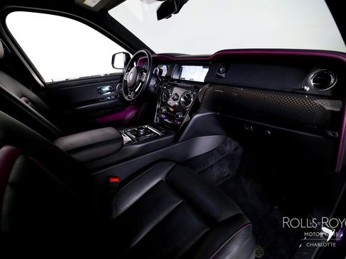 Used 2020 Rolls-Royce Cullinan Black Badge AWD/4WD image 35