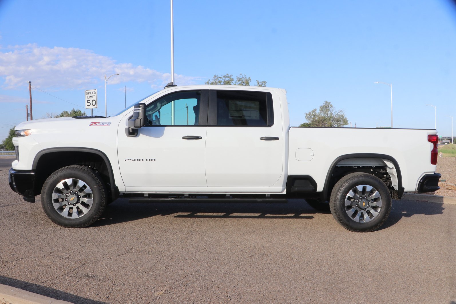 New 2026 Chevrolet Silverado 2500 Custom w/ Custom Value Package AWD/4WD image 4