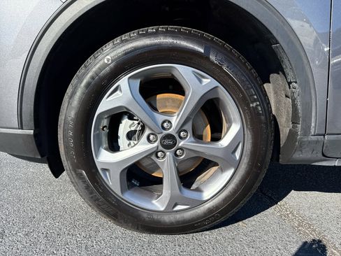 Used 2025 Ford Escape ST-Line image 28