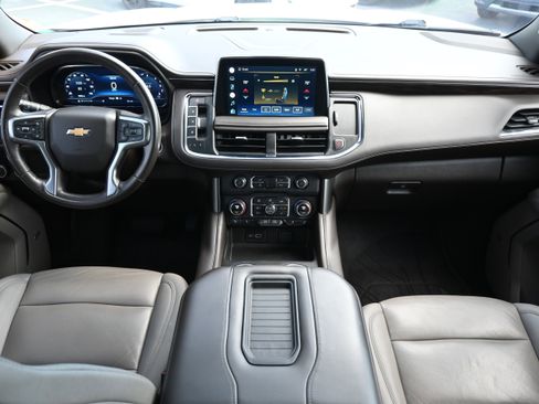 Used 2022 Chevrolet Tahoe LT w/ Luxury Package RWD image 29