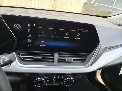 New 2026 Chevrolet Trax LT w/ Driver Confidence Package FWD image 18