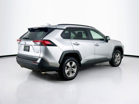Used 2025 Toyota RAV4 XLE FWD image 9