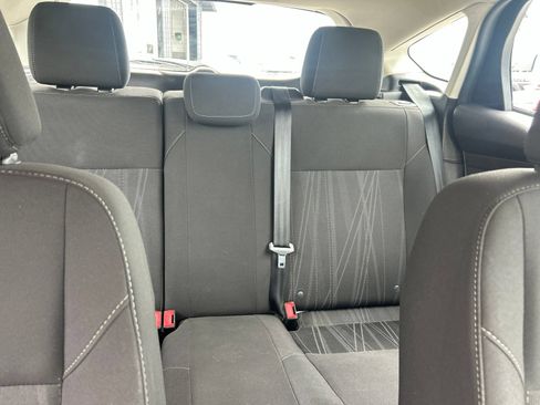 Used 2017 Ford Focus SE FWD image 18