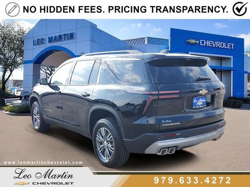 New 2026 Chevrolet Traverse LT w/ Driver Confidence Package FWD image 4