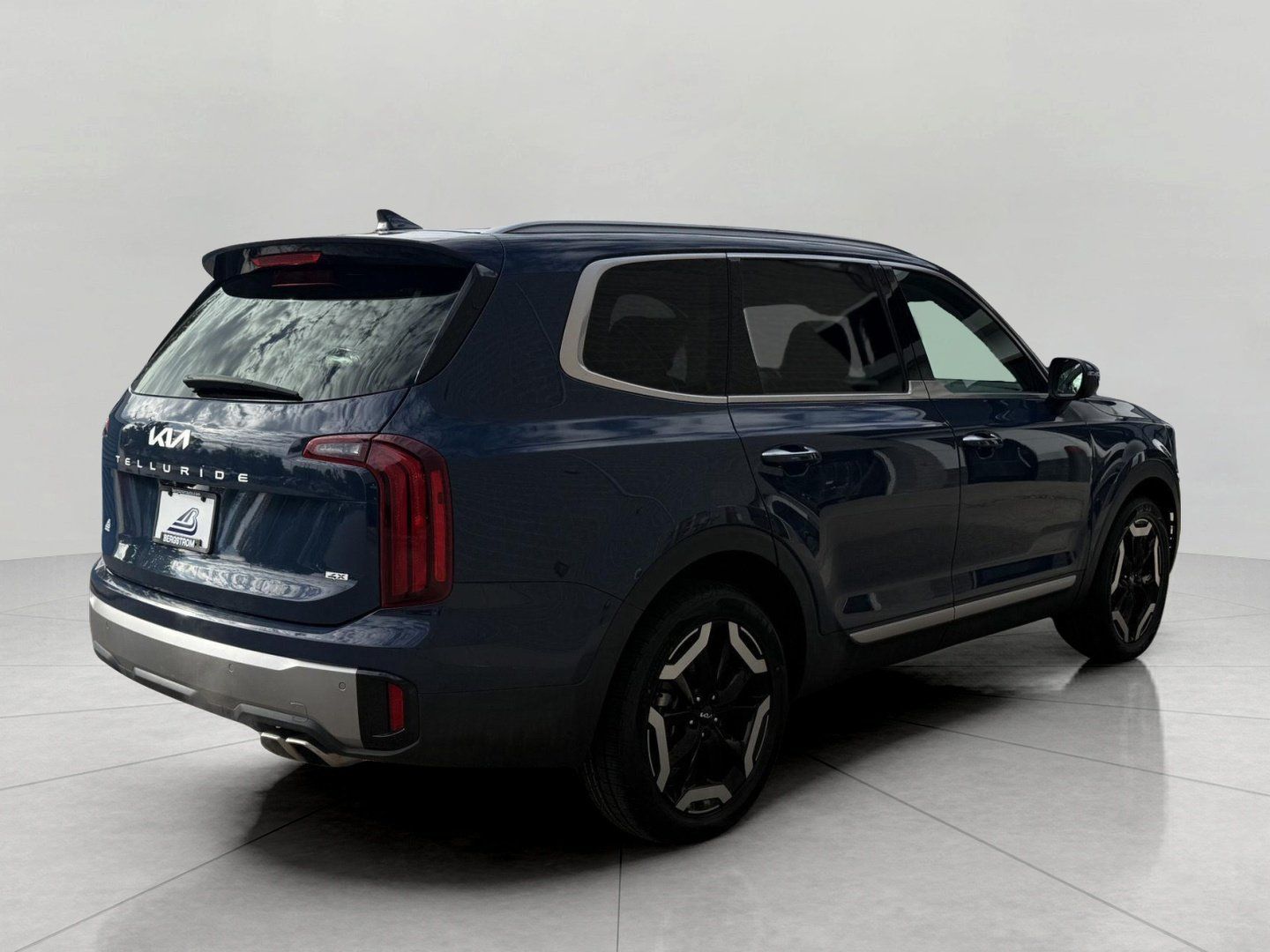 Used 2025 Kia Telluride S AWD/4WD image 13