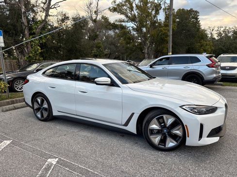 Used 2023 BMW i4 eDrive40 w/ Premium Package image 6