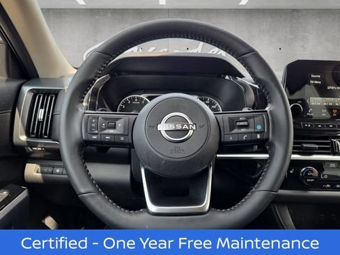 Certified 2025 Nissan Pathfinder SL FWD image 21