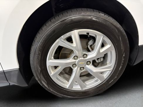 Used 2020 Chevrolet Equinox LT FWD image 37