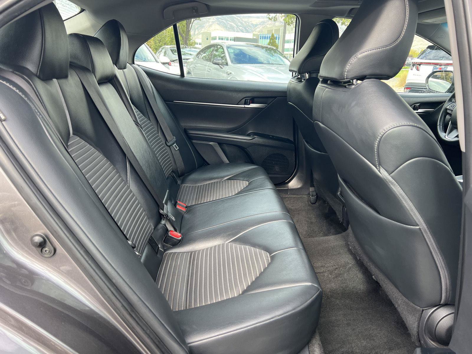 Used 2019 Toyota Camry SE w/ Audio Package FWD image 5