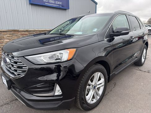 Used 2020 Ford Edge SEL FWD image 2