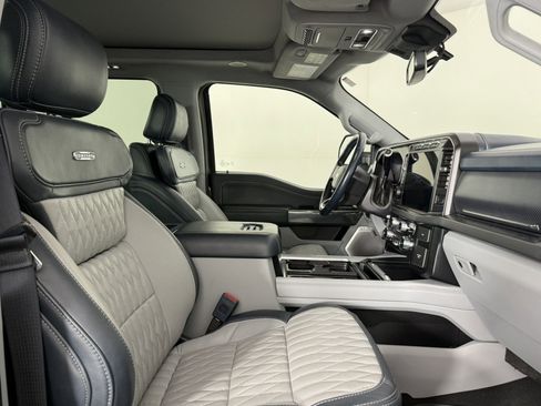 Used 2024 Ford F350 Limited image 11