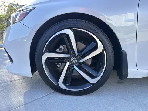Used 2022 Honda Accord Sport Special Edition image 4