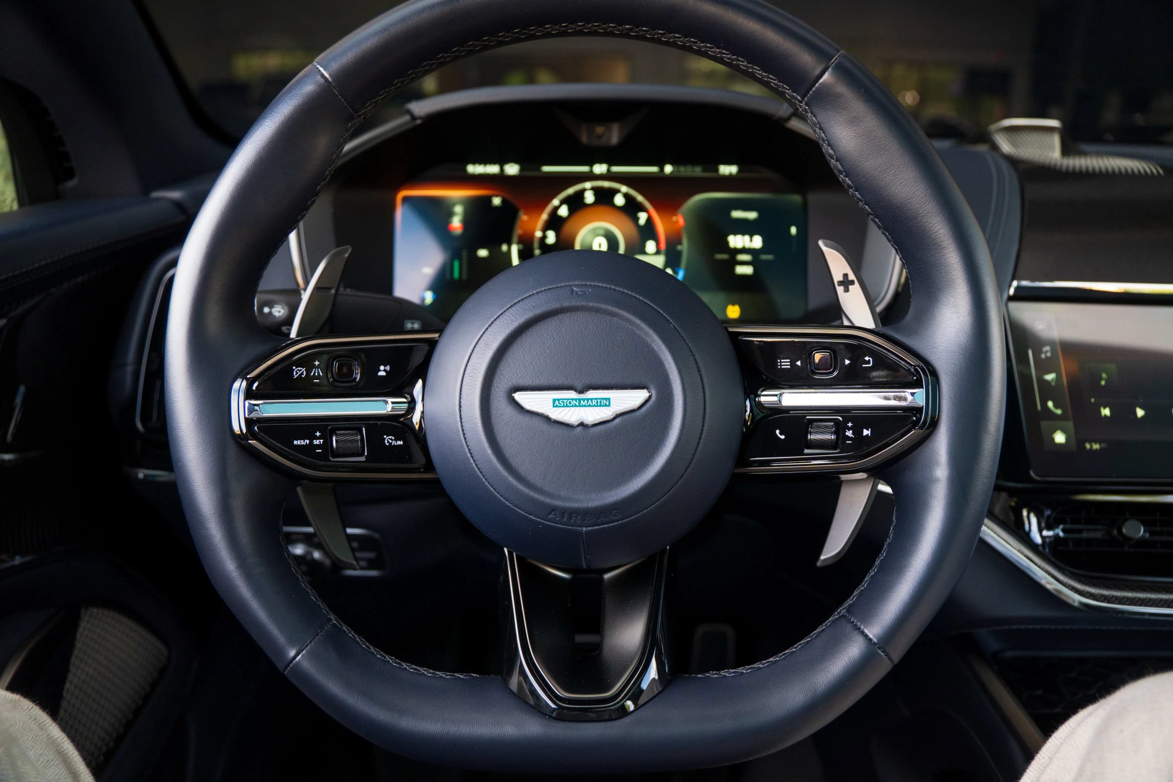 Used 2025 Aston Martin DBX 707 AWD/4WD image 36