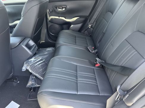 New 2026 Honda HR-V EX-L image 9