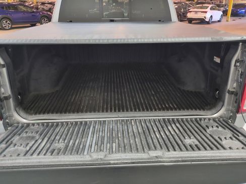 Used 2019 RAM 1500 Big Horn AWD/4WD image 12