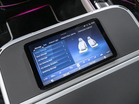 Used 2024 Mercedes-Benz Maybach S 680 4MATIC image 36