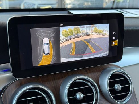 Certified 2022 Mercedes-Benz GLC 300 image 5