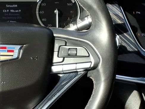 Used 2024 Cadillac XT6 Premium Luxury image 29