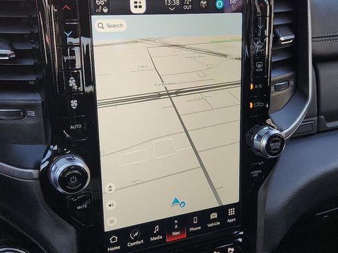 Used 2022 RAM 1500 Laramie w/ Sport Appearance Package image 9