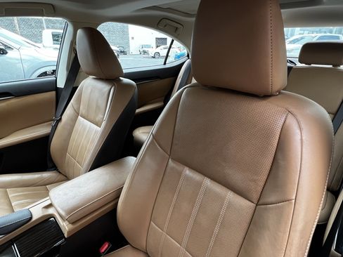 Used 2017 Lexus ES 350 image 18