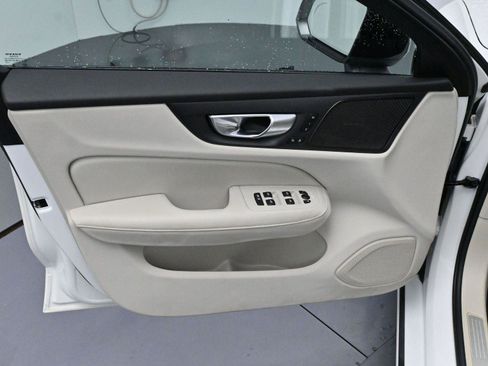 Used 2025 Volvo S60 B5 Plus w/ Protection Package Premier image 10