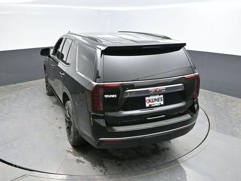 Used 2024 GMC Yukon AT4 w/ Technology Package AWD/4WD image 45
