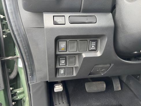 Used 2022 Nissan Frontier Pro-X image 18