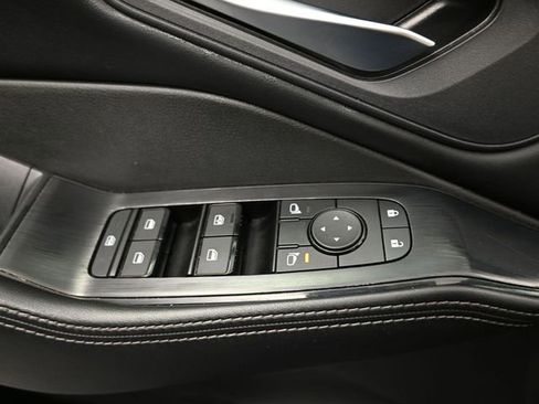 Used 2024 Nissan Rogue SV image 18