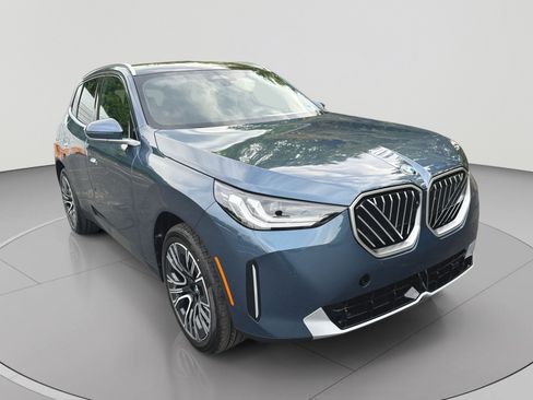 New 2026 BMW X3 xDrive30i w/ Premium Package AWD/4WD image 3
