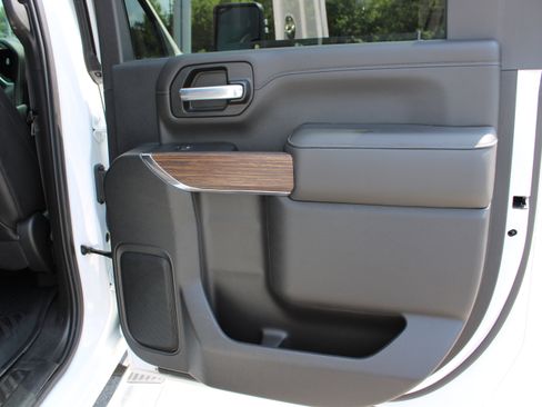Used 2021 Chevrolet Silverado 3500 High Country AWD/4WD image 18